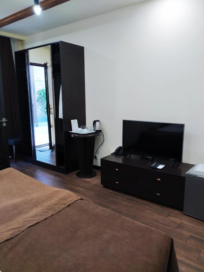 Boutique Living Hotel Erivan Exterior foto