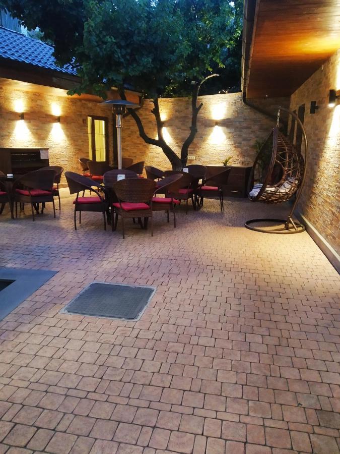 Boutique Living Hotel Erivan Exterior foto